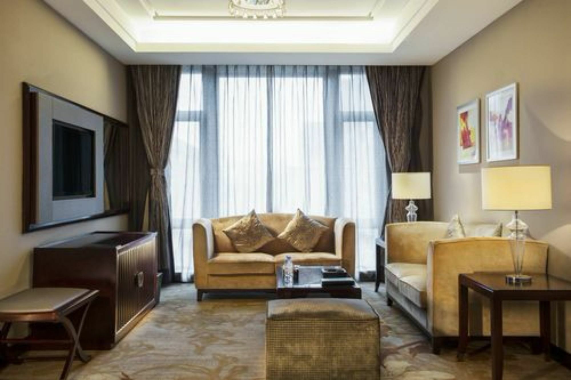 Xi'An Tanglong International Hotel Exterior photo